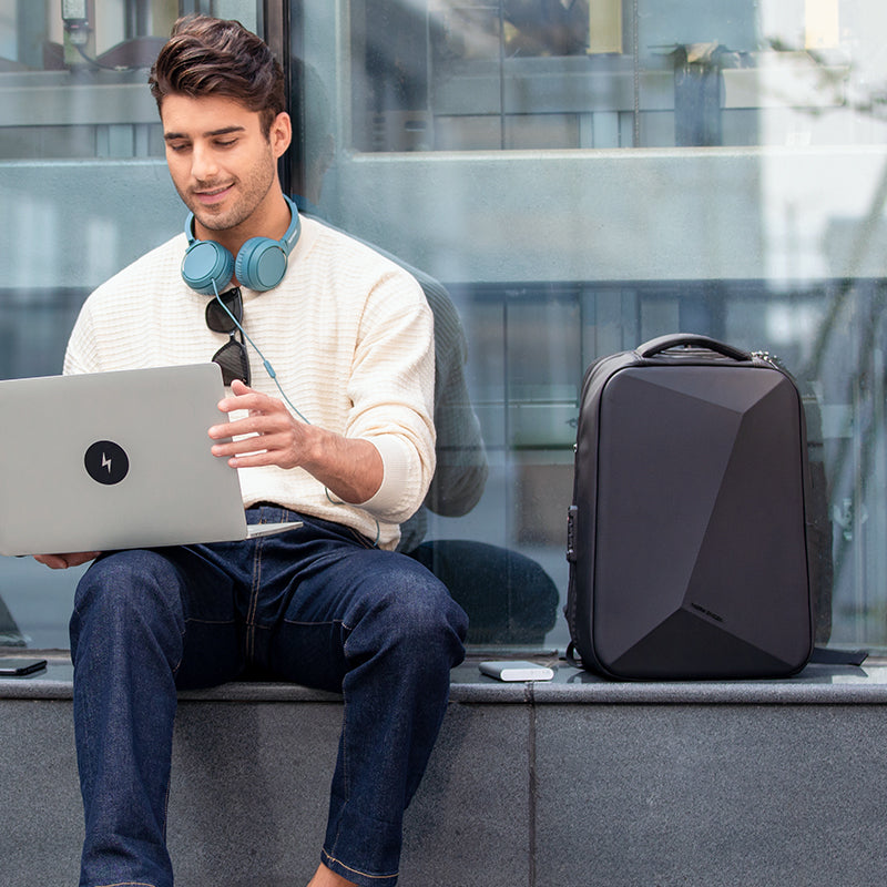 Mochila Antirrobo Mark Ryden Modelo MR9405