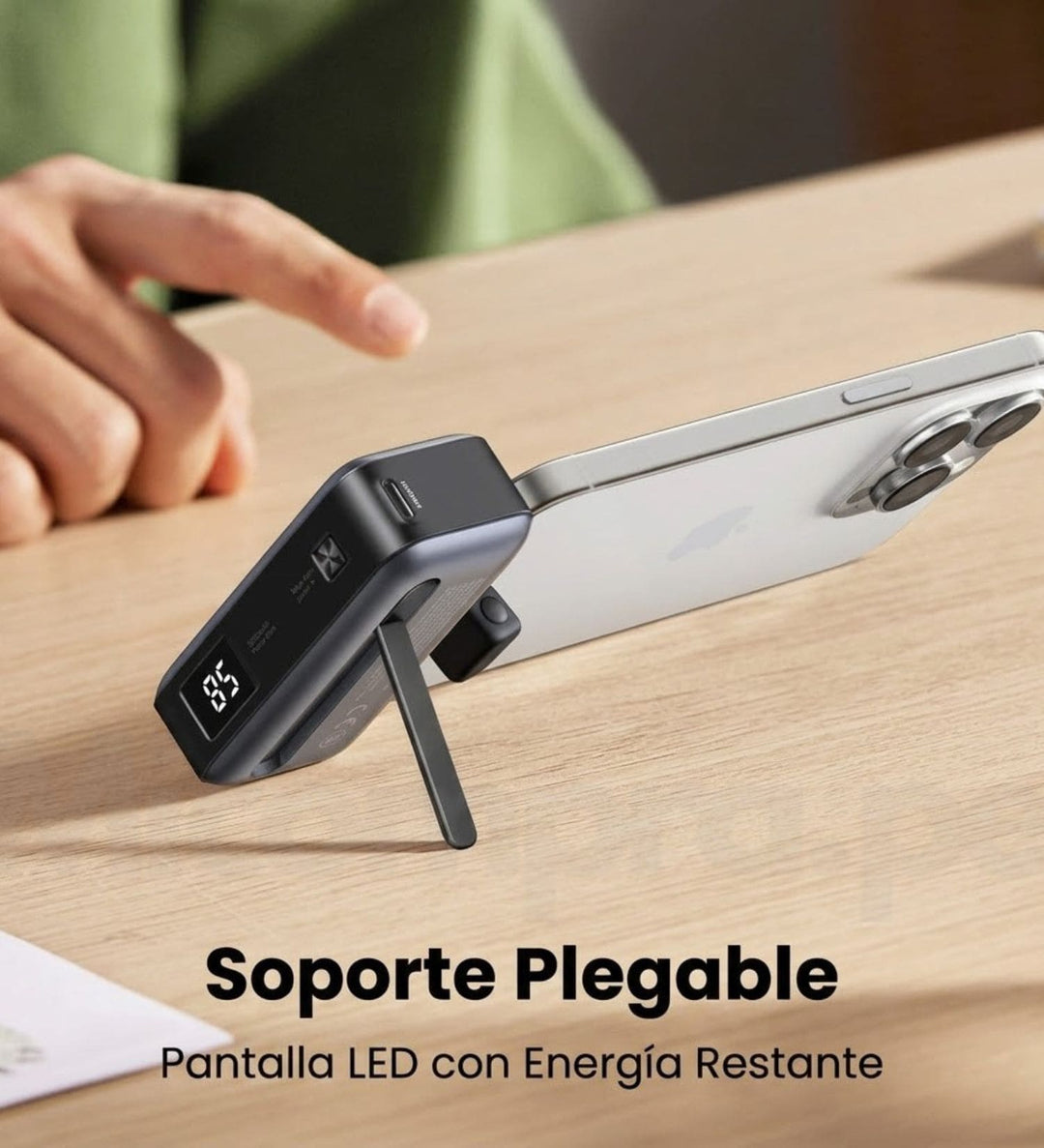 Power Bank UGREEN de 5000 mAh y 20 W con conector USB-C integrado